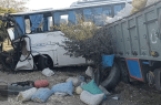 ۱۹ زخمی در برخورد اتوبوس و کامیون در ایلخچی